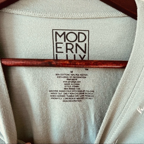 Modern Lux | Embroidered Cropped Long Sleeve T-Shirt - Picture 4 of 4